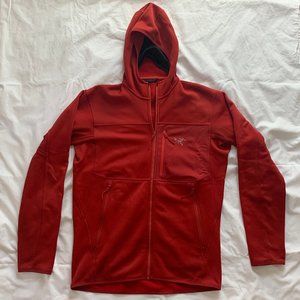 SOLD - Red Arc'teryx Fortrez hoody, mens Medium